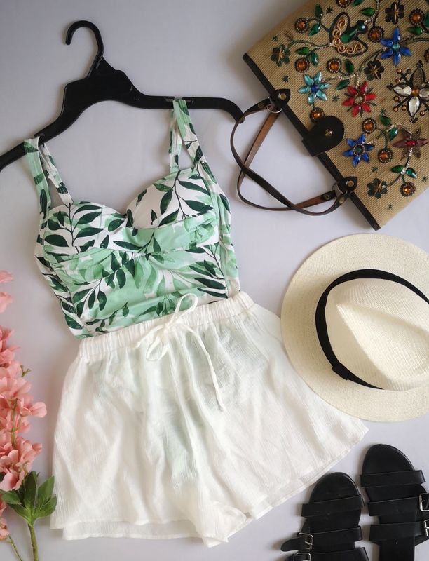 TRAJE DE BAÑO CON SALIDA TIPO SHORT ❤️