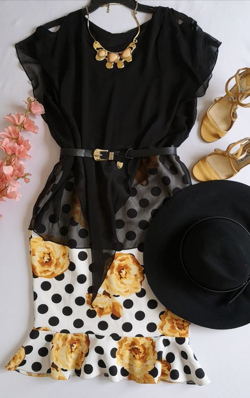 BLUSA DE CHIFÓN ASIMÉTRICA Y FALDA ESTILO SIRENA