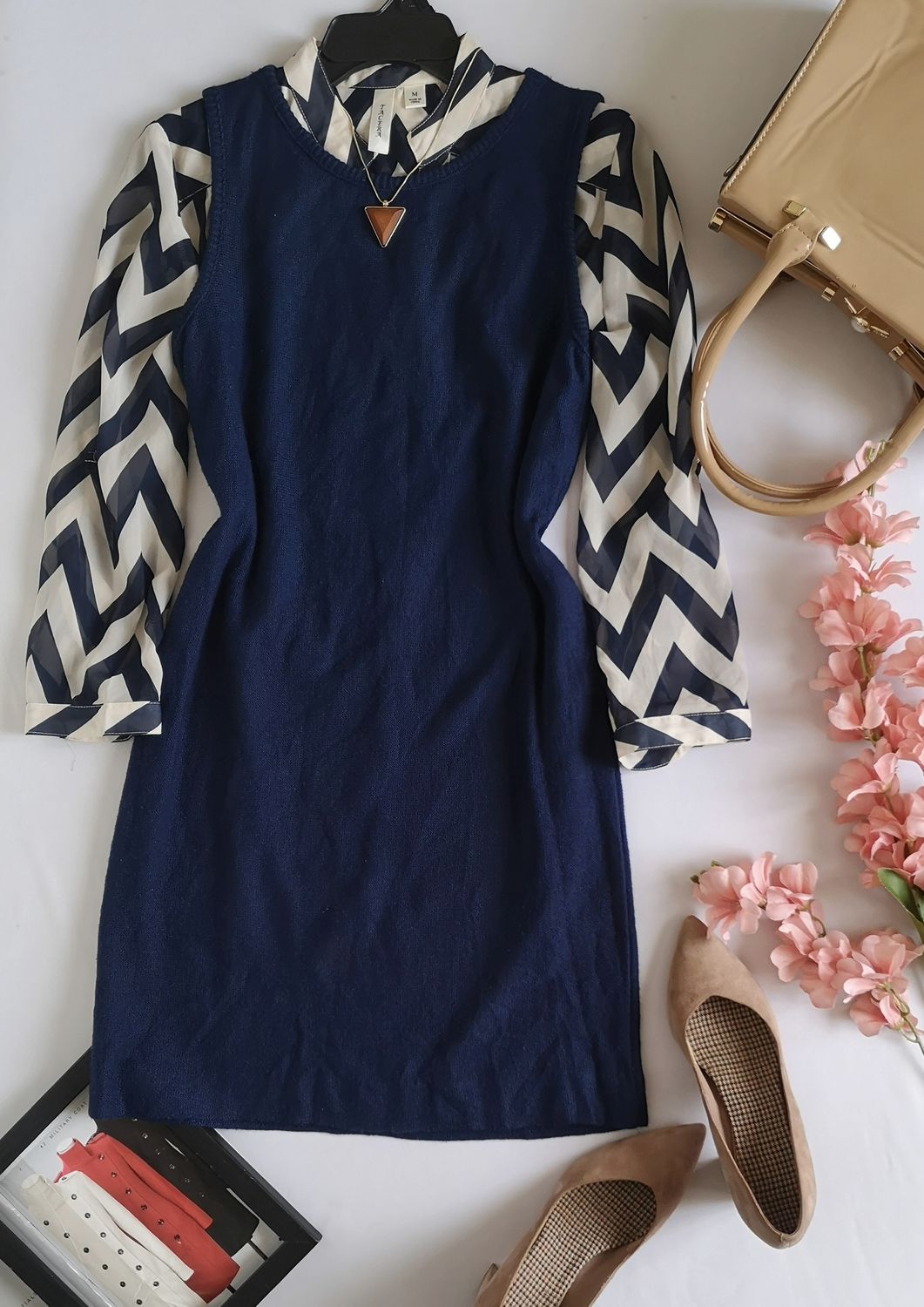 BLUSA DE CHIFÓN Y VESTIDO CORTE RECTO ❤️