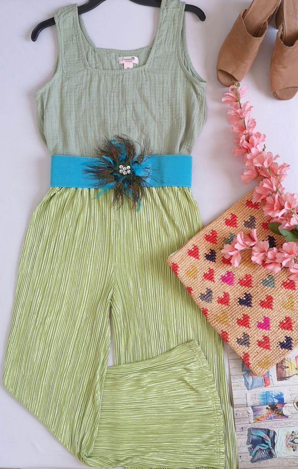 PALAZZO CORRUGADO Y BLUSA SIN MANGAS