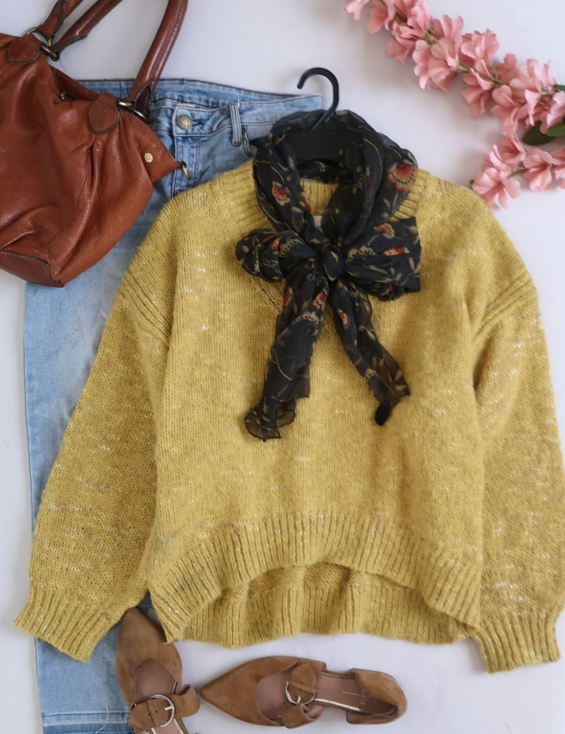 SUÉTER MANGAS BOMBACHAS INCLUYE PAÑOLETA ❤️