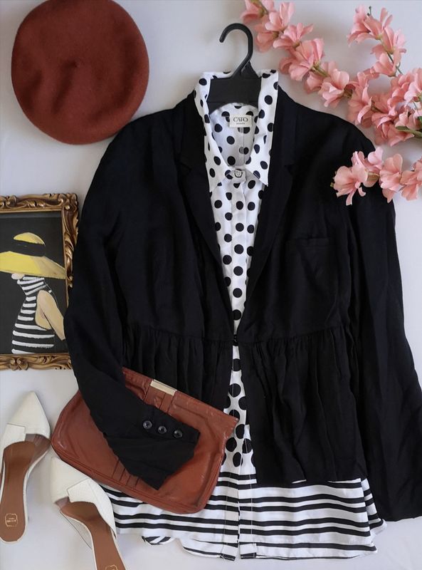 BLAZER TIPO PEPLUM Y BLUSA LARGA ⚓