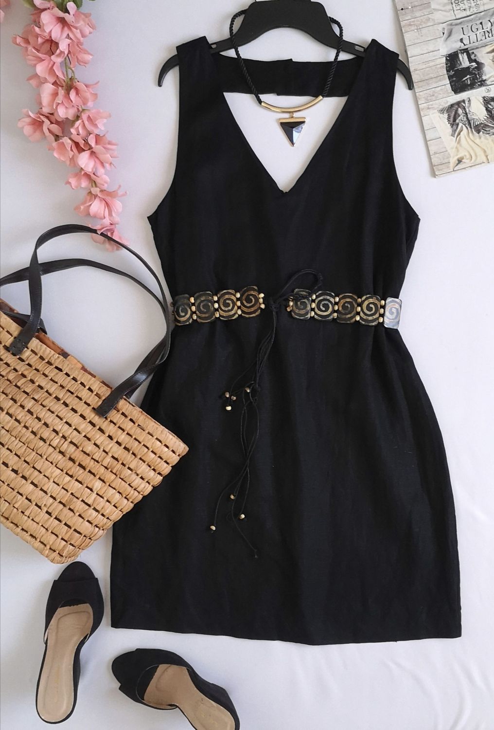 VESTIDO CORTE RECTO  INCLUYE CINCHO 