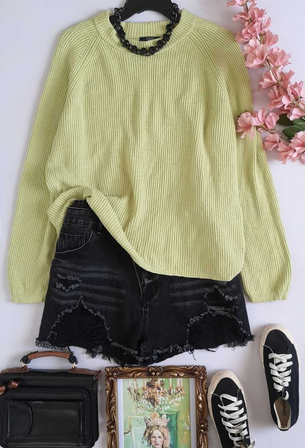 SUÉTER ESTILO OVER SIZE Y SHORT