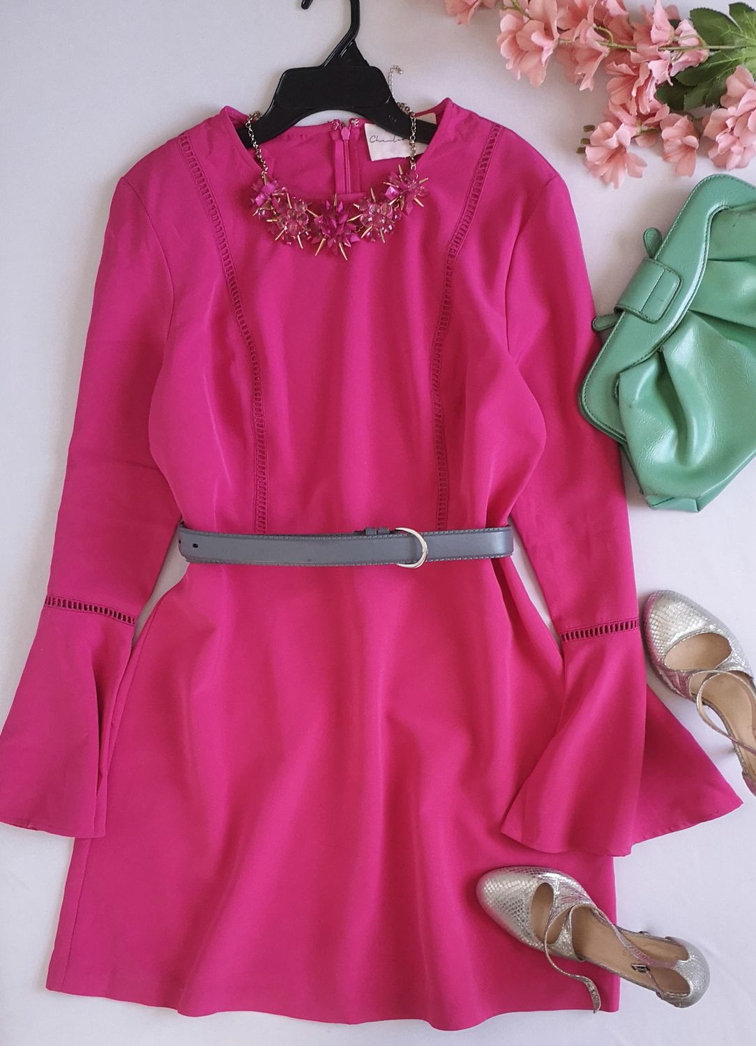 VESTIDO MANGAS CAMPANA INCLUYE CINCHO