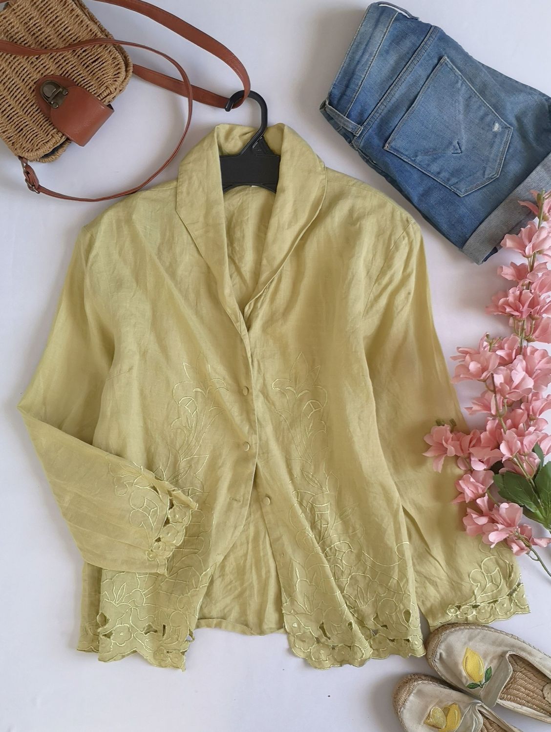 BLUSA DE LINO BORDADA