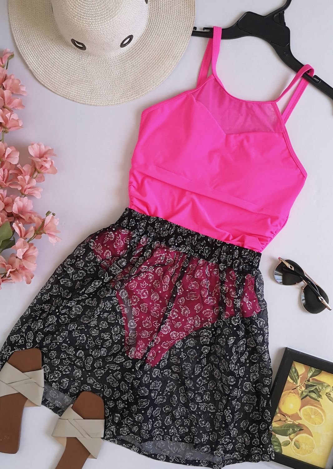 TRAJE DE BAÑO CON SHORT SEMITRANSPARENTE