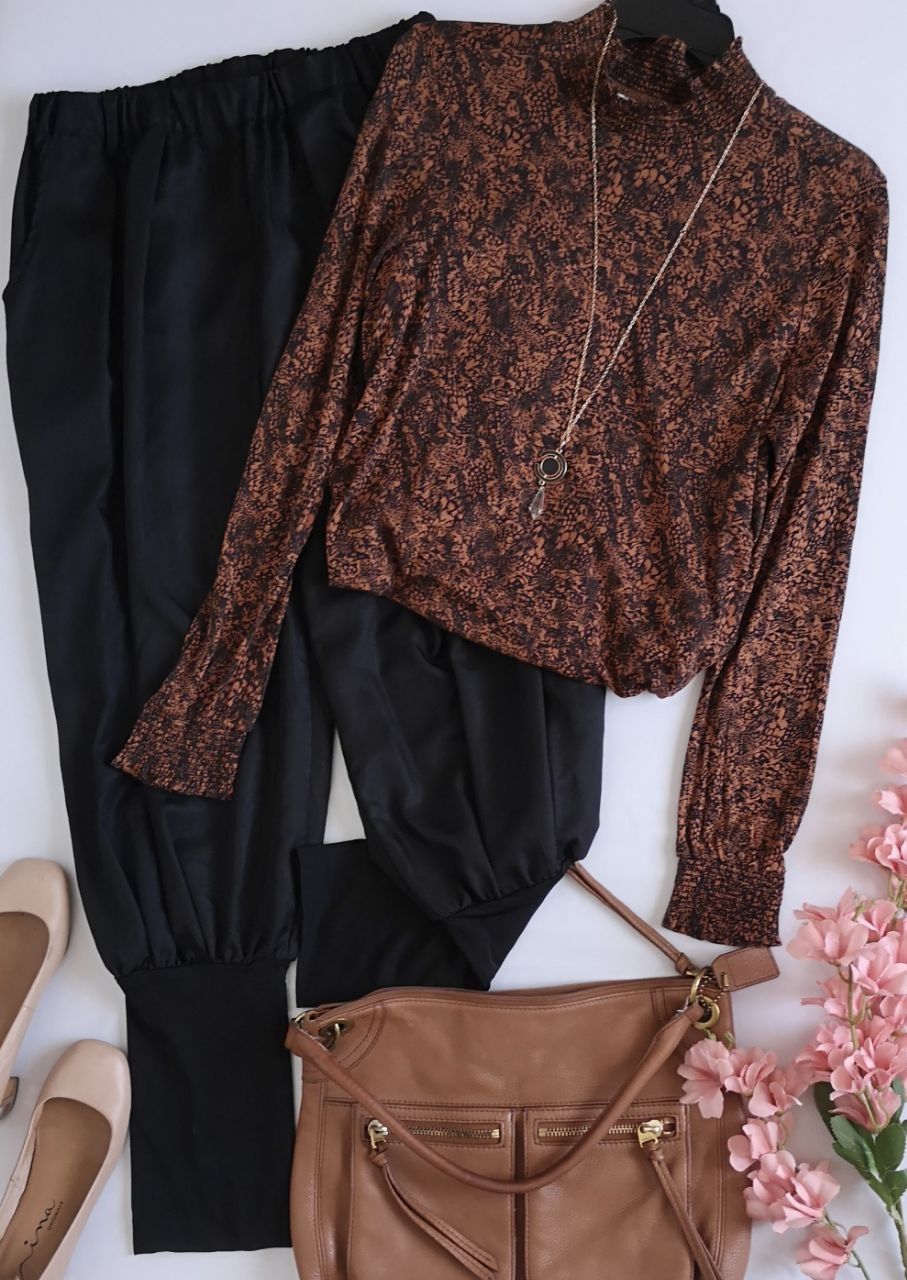 PANTALÓN BOMBACHO CON BLUSA TELA SUAVE