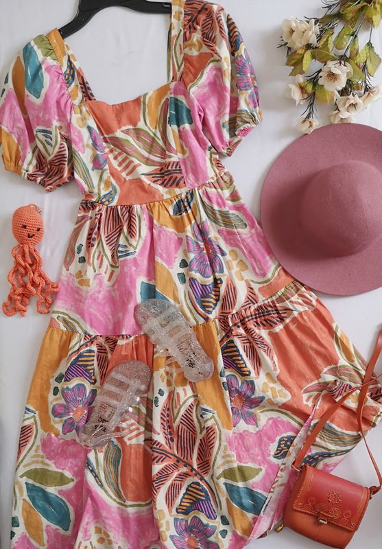 VESTIDO LARGO CUELLO CUADRADO ⚓