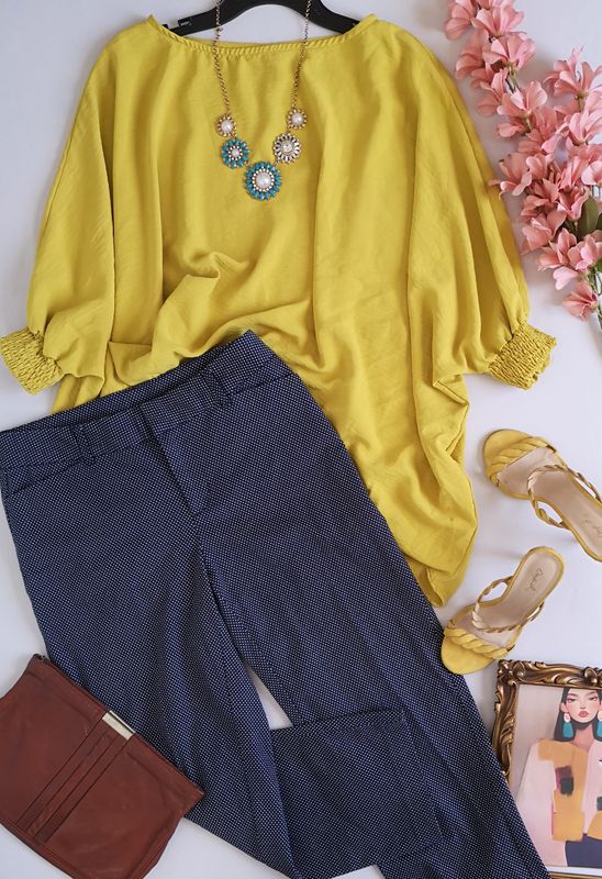 BLUSA ESTILO ANCHO CON PANTALÓN CORTE RECTO ⚓