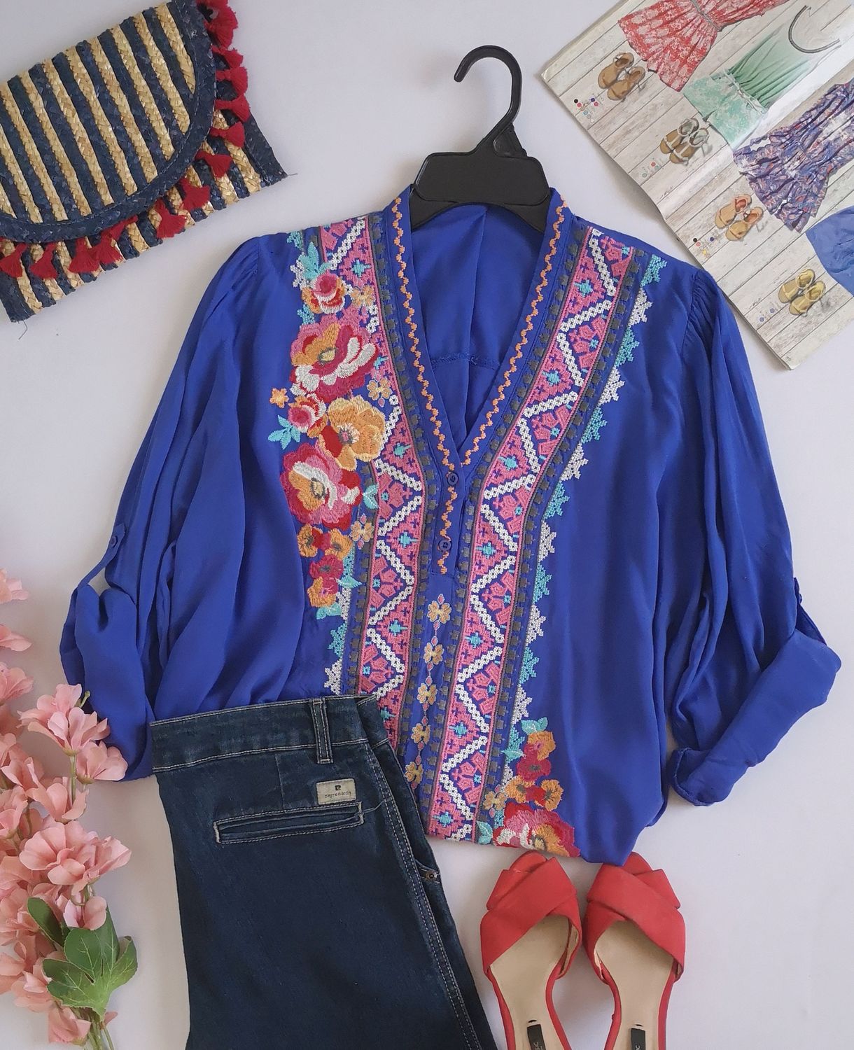 BLUSA CORTA BORDADA ⚓