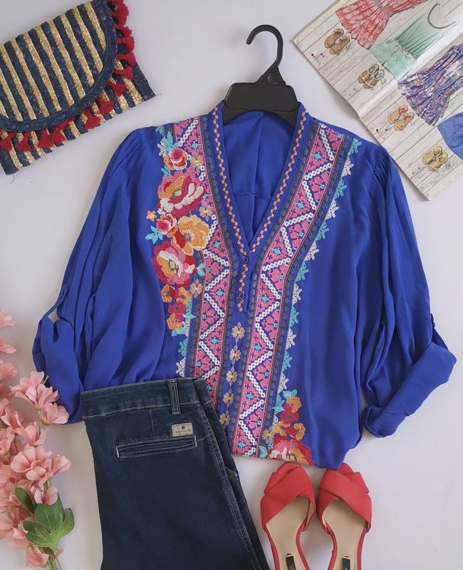 BLUSA CORTA BORDADA ⚓