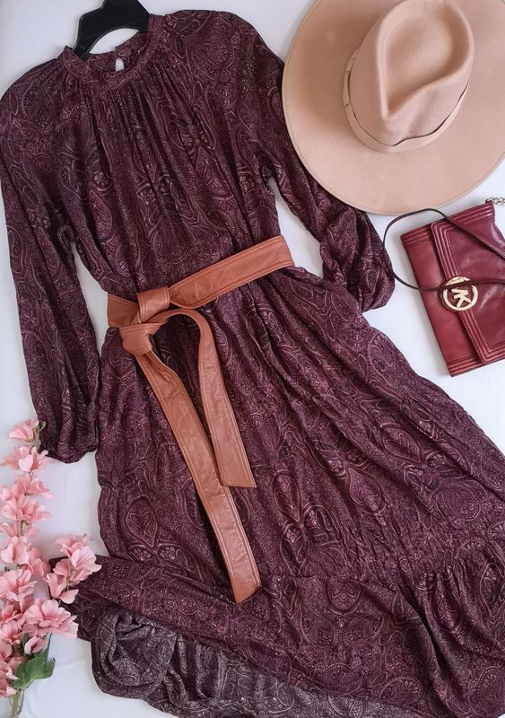 VESTIDO CON BOLSAS A LOS LADOS INCLUYE CINCHO