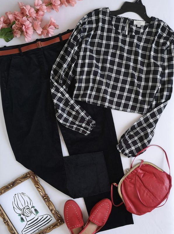 BLUSA CORTA CON PANTALÓN DE TERCIOPELO ⚓