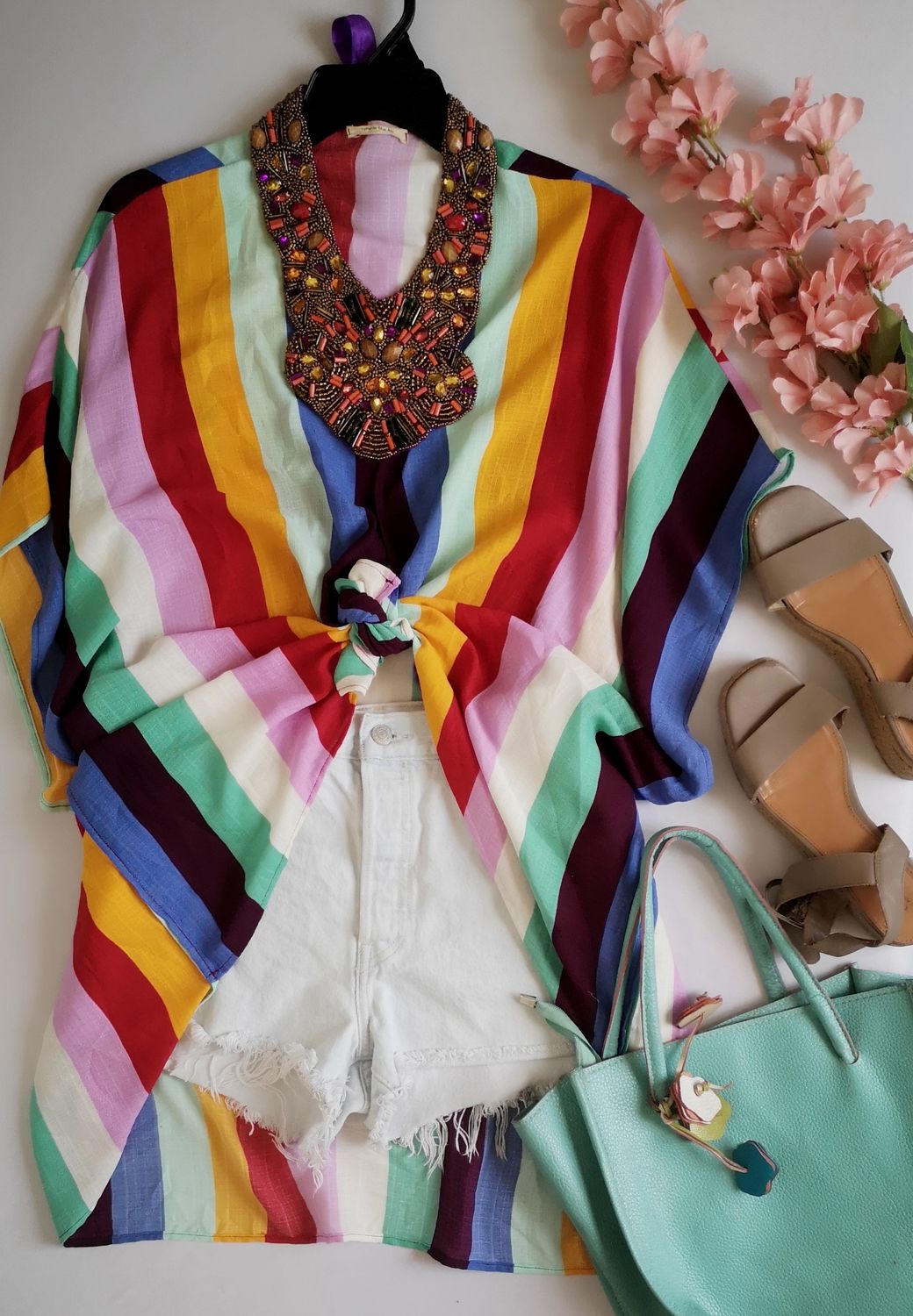 SHORT RASGADO CON KIMONO