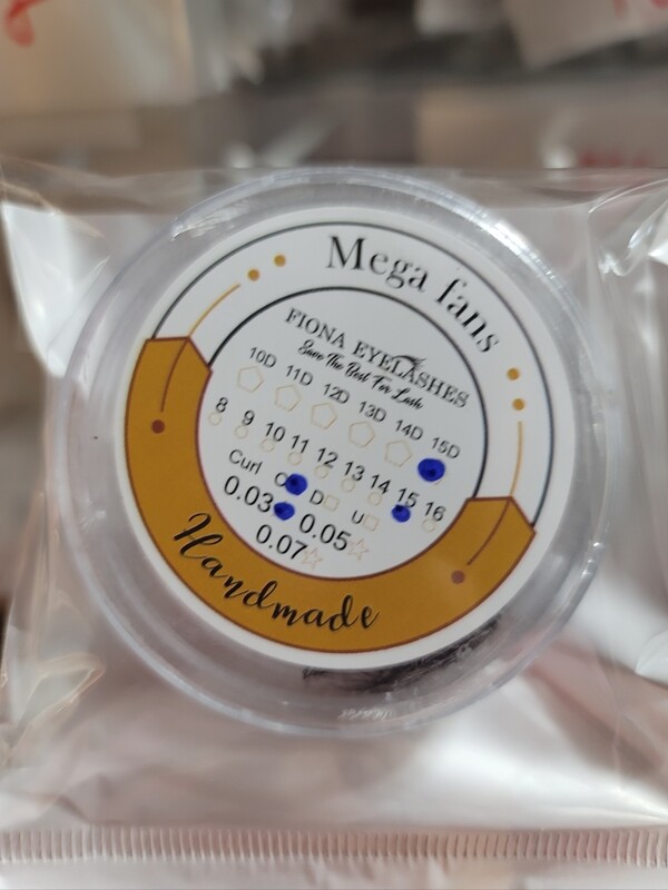 MEGA pre hand fans ( A Box of 500 Fans) 15D C curl 15mm 0.03
