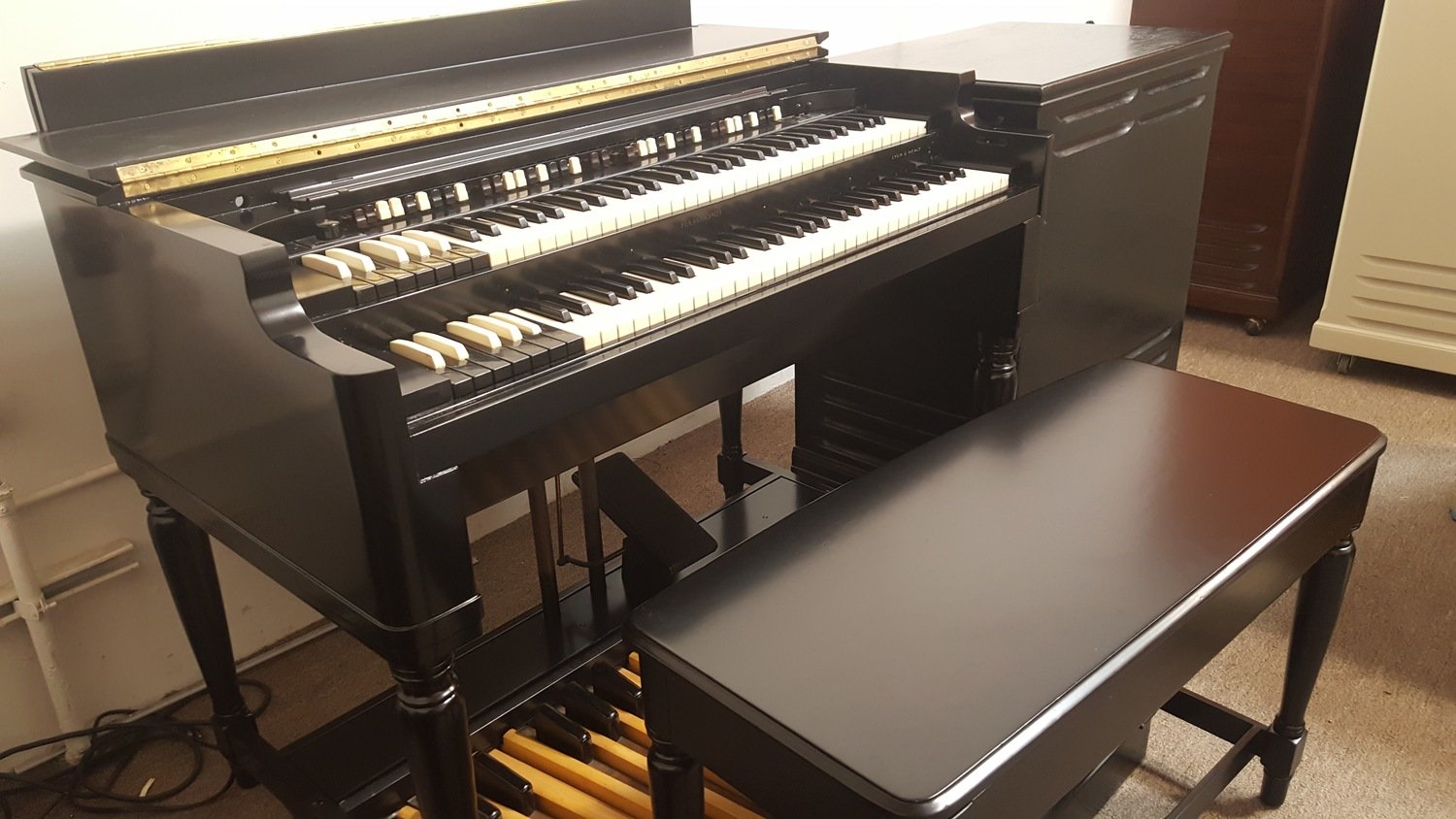 Hammond BV and leslie speaker 