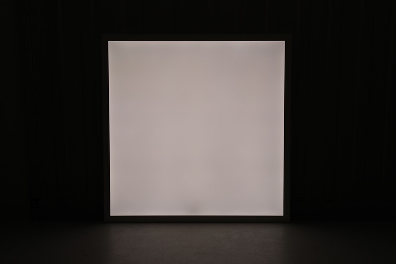Dalle LED 600 x 600 mm pour éclairage downlight.