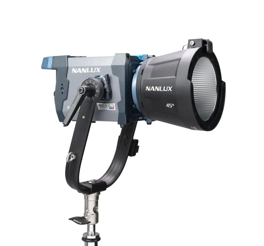 NANLUX Evoke 150C NANLUX Evoke 150C