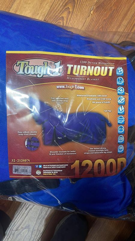 Full Neck Turnout Blanket