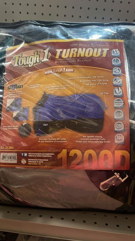 Turnout Blanket with Snuggit Solid