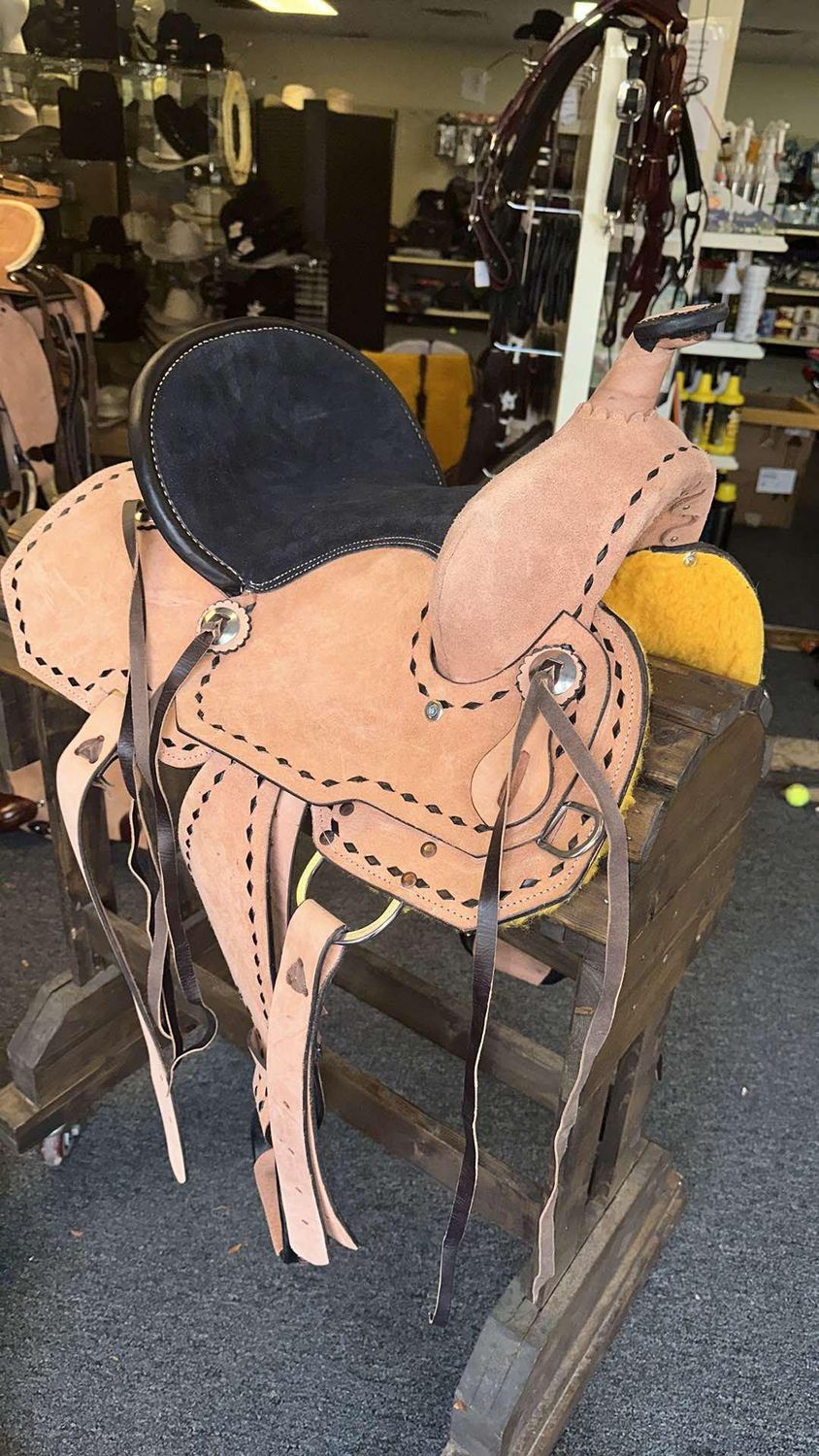 All Roughout Buckstitching Barrel Saddle, Size: 13&quot; Seat