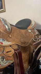 Impearl Show Saddle Swarovski Crystal