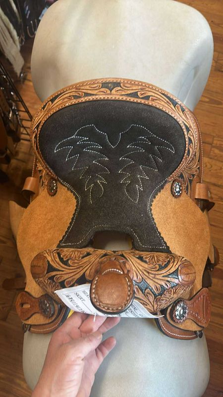 Wild Star Barrel Saddle