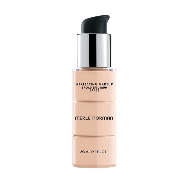 PERFECTING MAKEUP (IVORY)