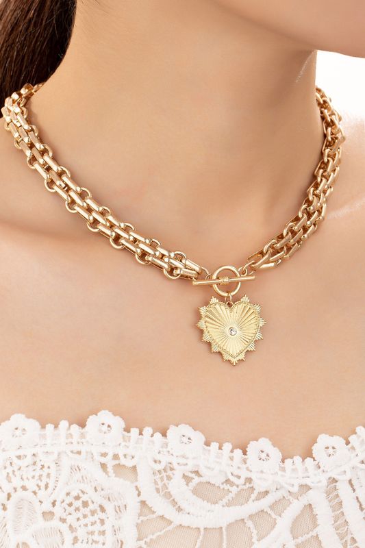 Chunky Chain Pendant