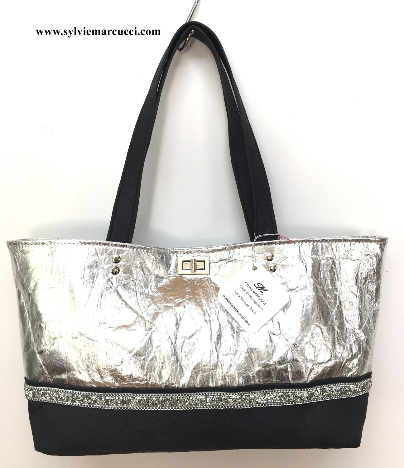 Bella sac cabas de couleur argent, matière Pinatex, convient pour les vegans