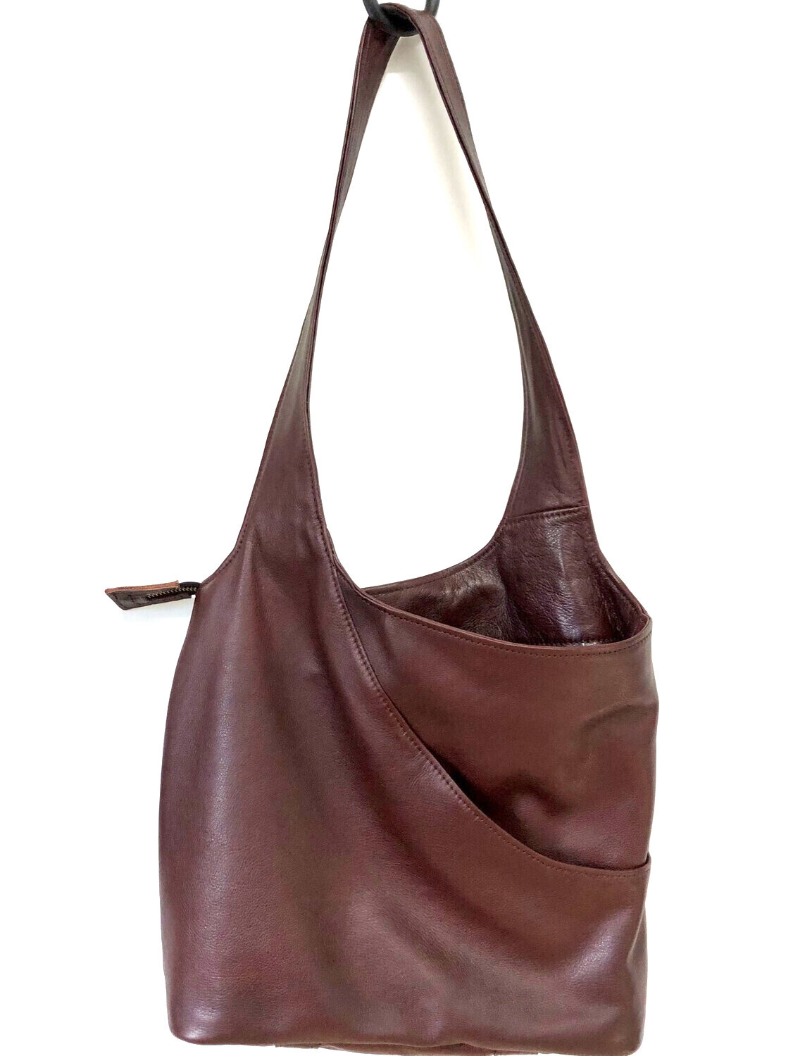 Hobo sac cuir français, cuir pleine fleur souple porté épaule couleur marron fermeture par zip fait à Toulouse 