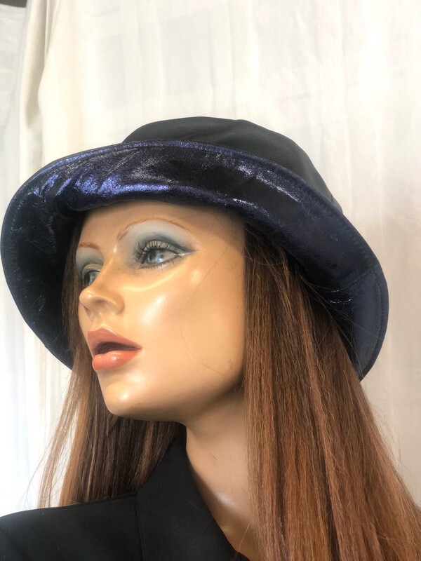 Bob en cuir sur mesure haut de gamme fait à Toulouse France, noir et bleu foncé pièce unique, #bobcuir