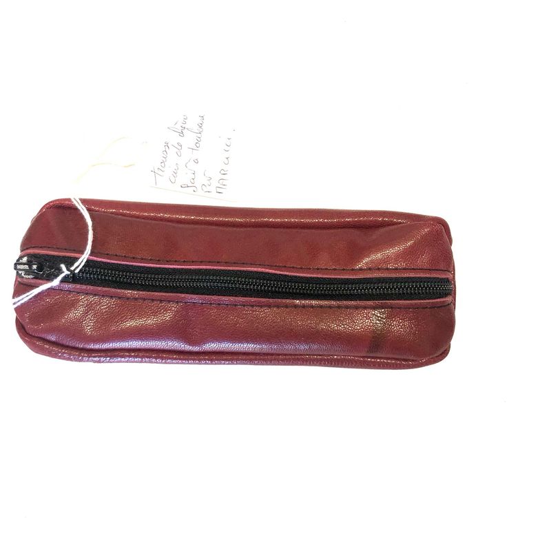 Trousse cuir rouge cerise modèle unique fabriquée à Toulouse
SKU 00699