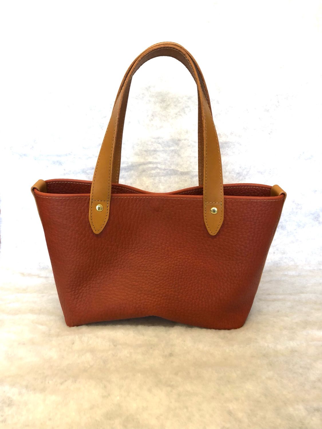 Cabas cuir grainé avec pochette fait à Toulouse France couleur cognac
