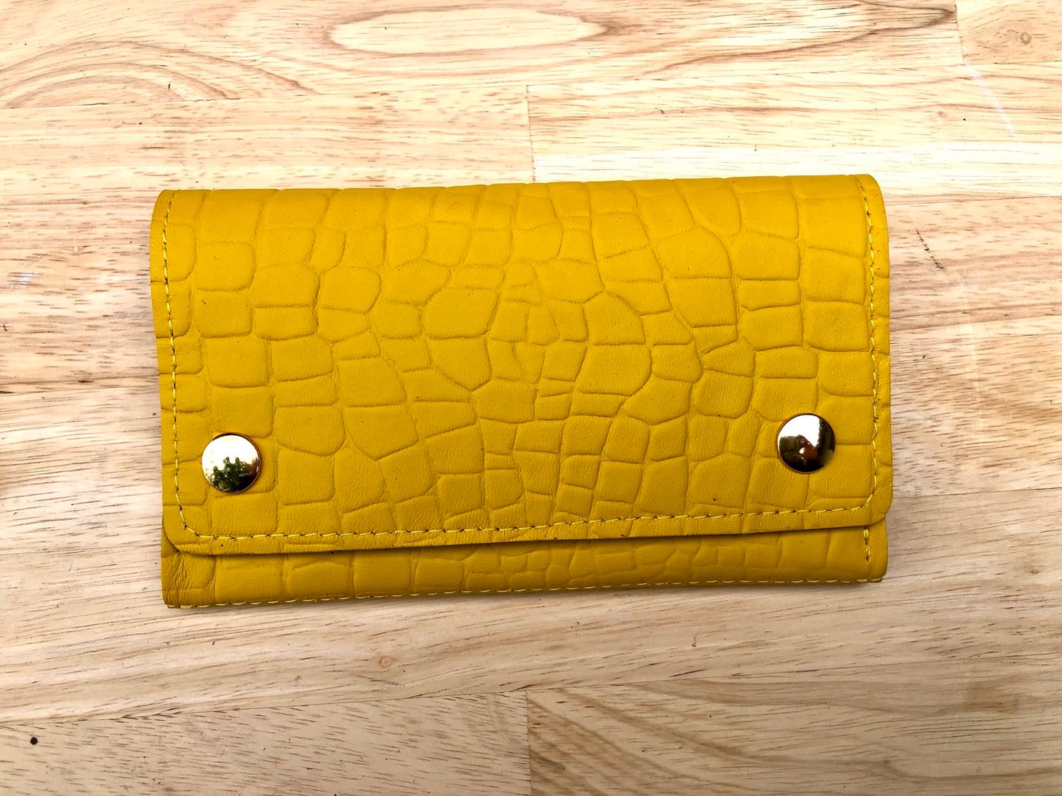 Porte-monnaie Utile, artisanal fabriqué à Toulouse pièce unique, couleur jaune et bleu cuir Français