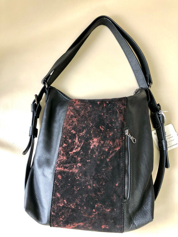 Sac Sab en cuir noir et rouge