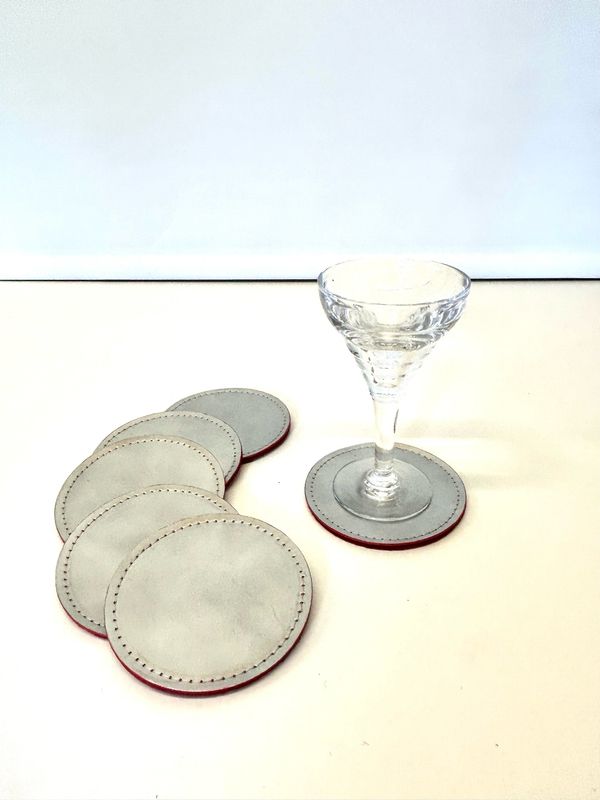 Sous-verres en cuir or et argent