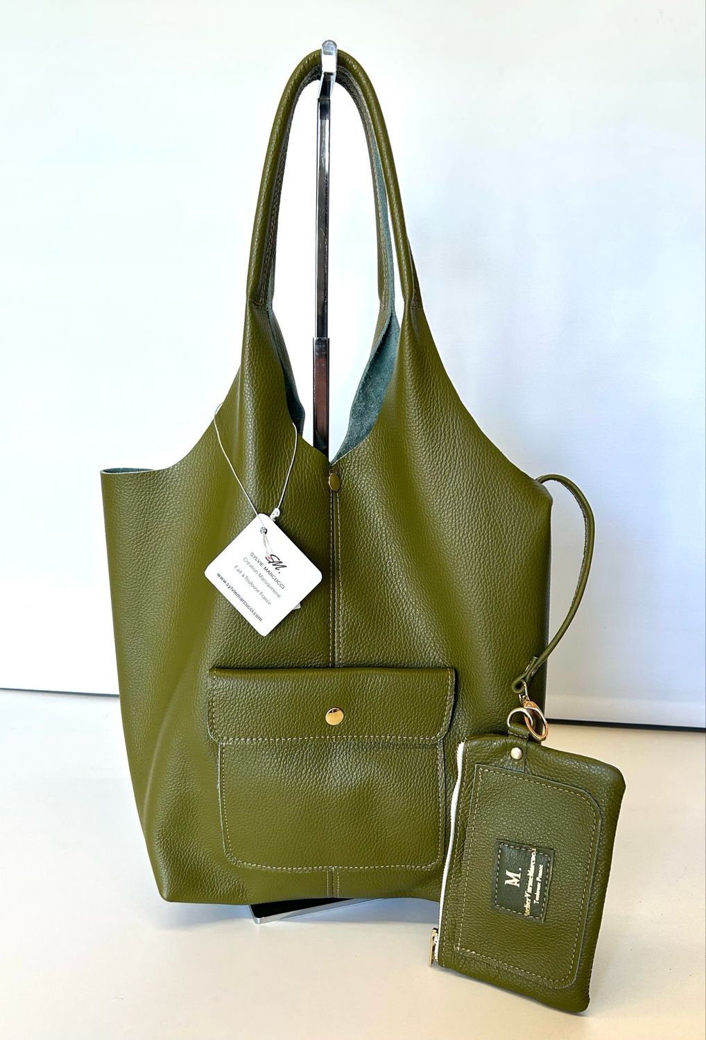 Tode cuir grainé souple avec pochette coloris kaki clair fait à Toulouse