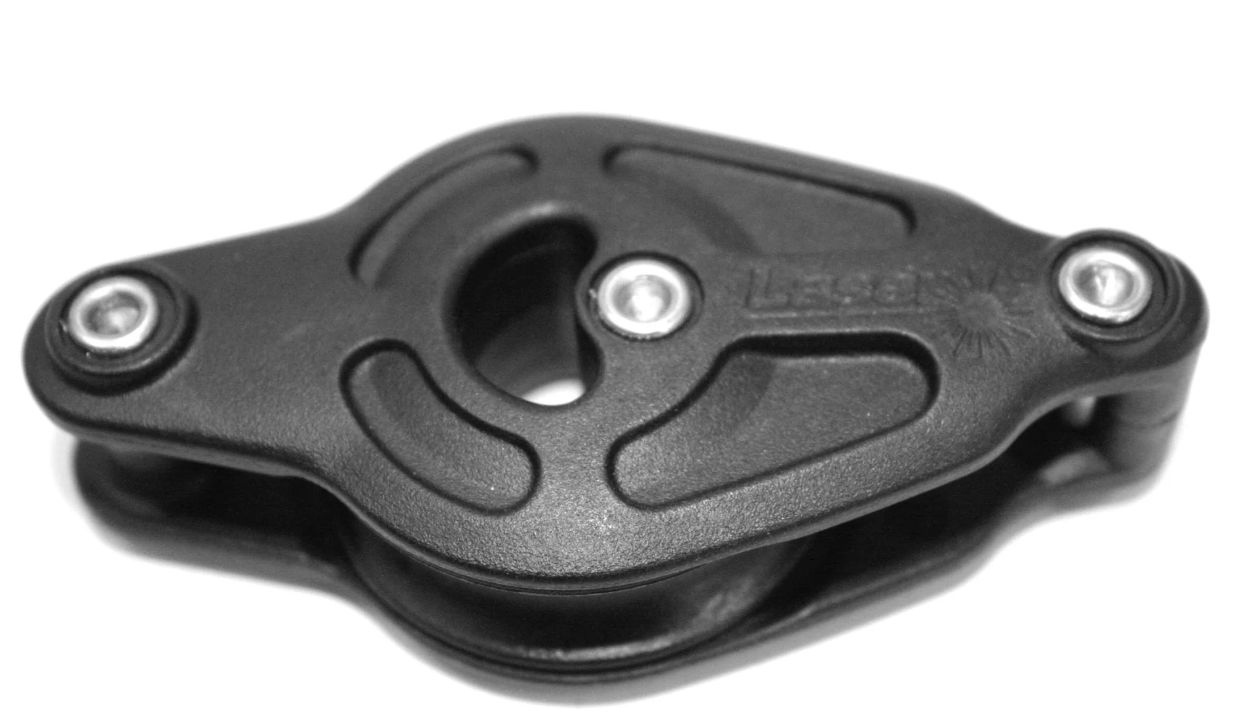 ILCA7402