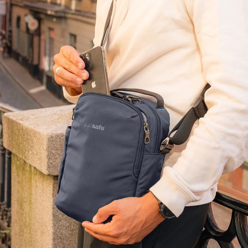 V ANTI-THEFT TOUR CROSSBODY (61110