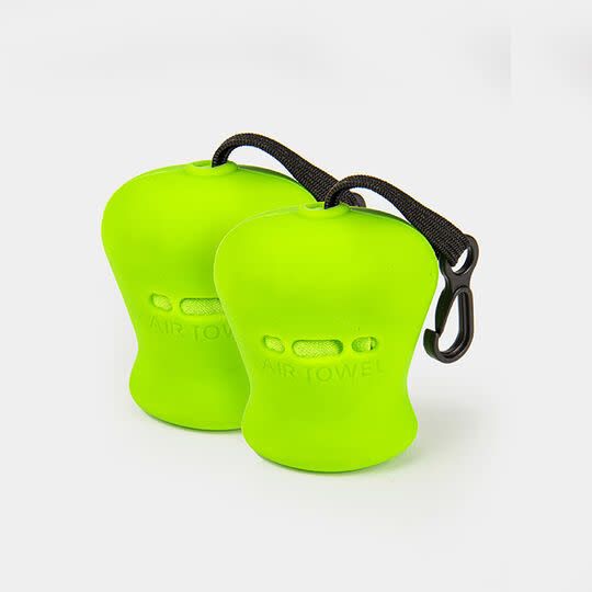 CLEAN ANTIMICROBIAL ON-THE-GO CLOTH SET OF 2 (23537-410) LIME