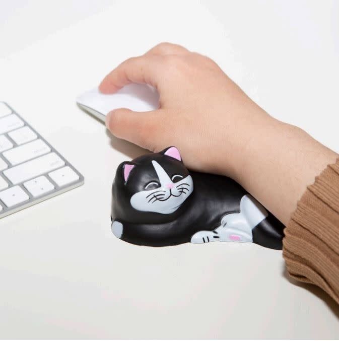 CAT WRIST REST (US239)