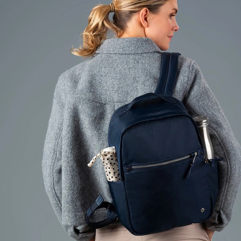 ANTI-THEFT W 10L BACKPACK (20463606) NAVY