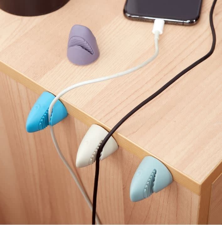 CABLE SHARKS SET OF 4 CABLE HOLDERS (US234)