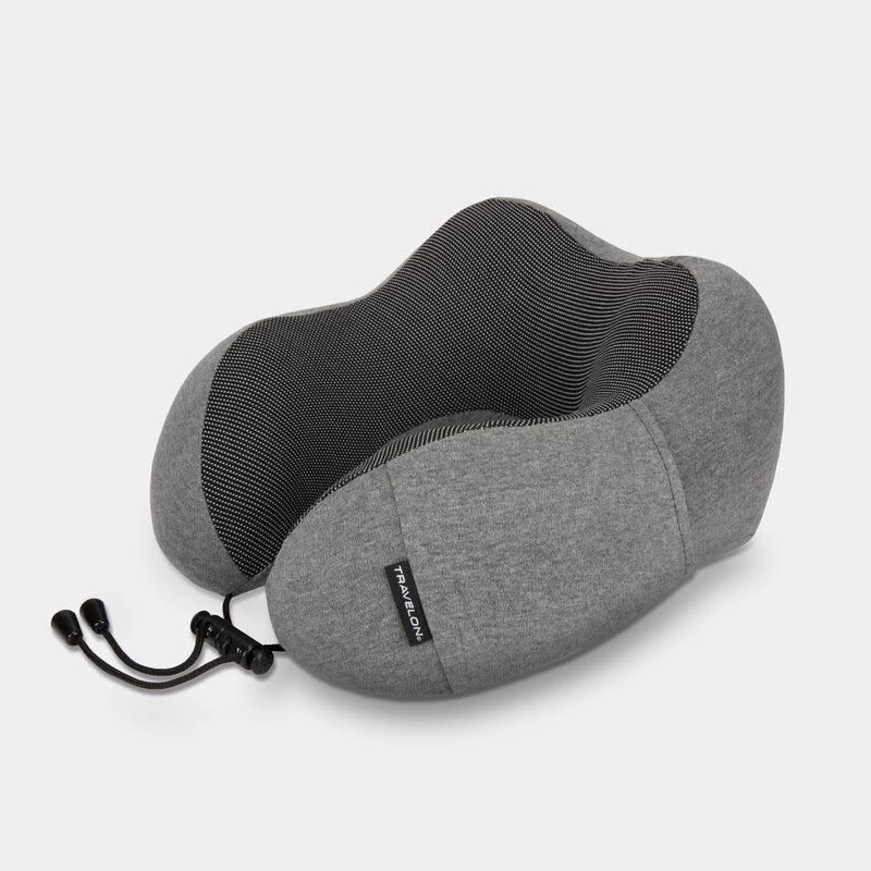 CONTOURED MEMORY FOAM TRAVEL PILLOW (13483 530) CHARCOAL
