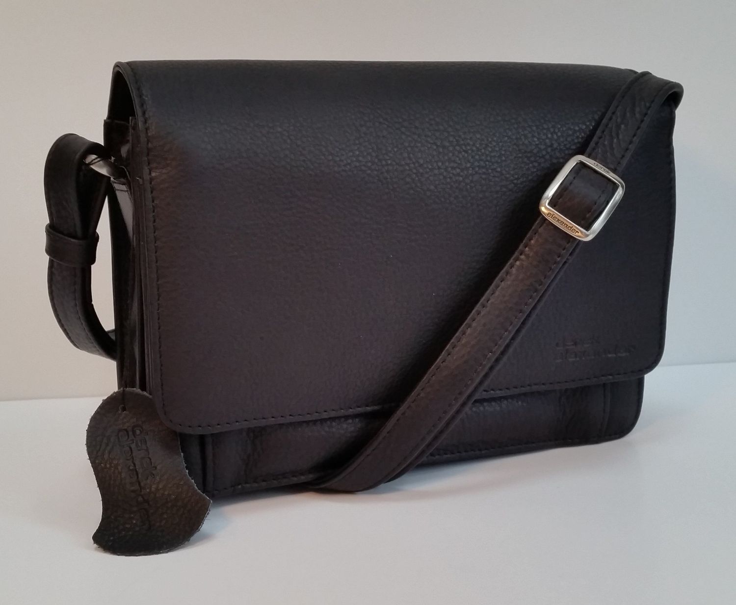 MULTI COMP LEATHER ORGANIZER BAG (CP-8685), Color: BLACK