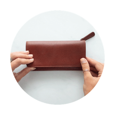 LEATHER WOMEN&#39;S WALLETS