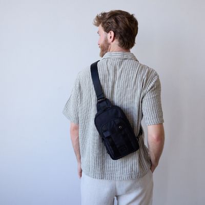 TRAVERSE PRO-03 UNISEX SLING BAG (BTT2504-100) BLACK