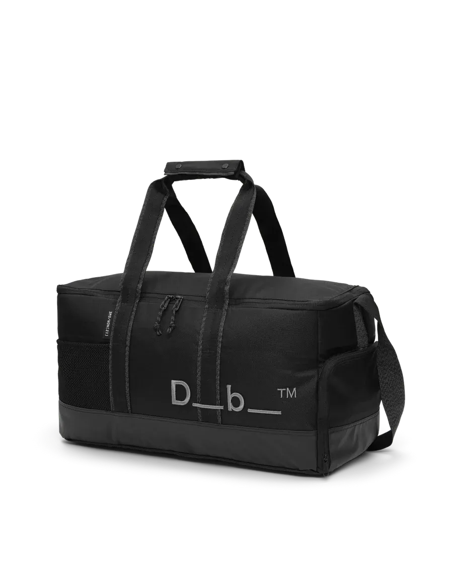 HAULER GYM BAG 30L, Color: BLACK OUT
